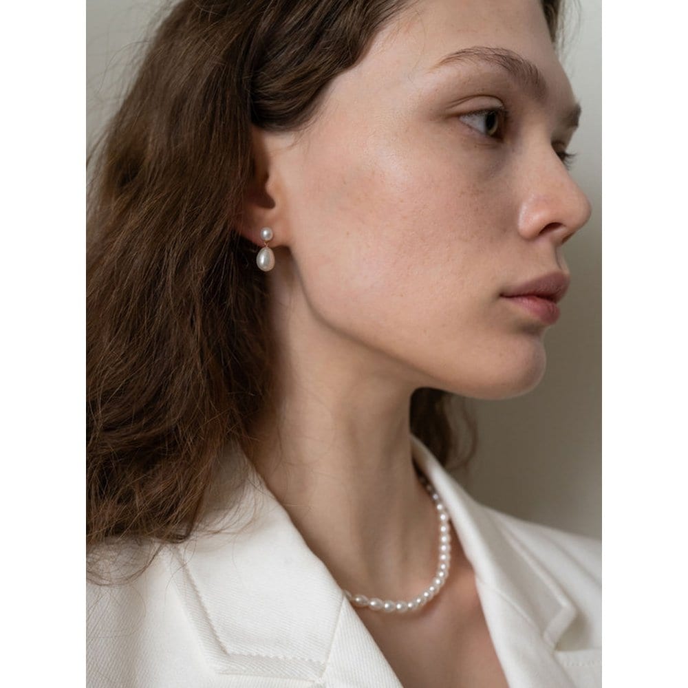 Selene Pearl Earrings