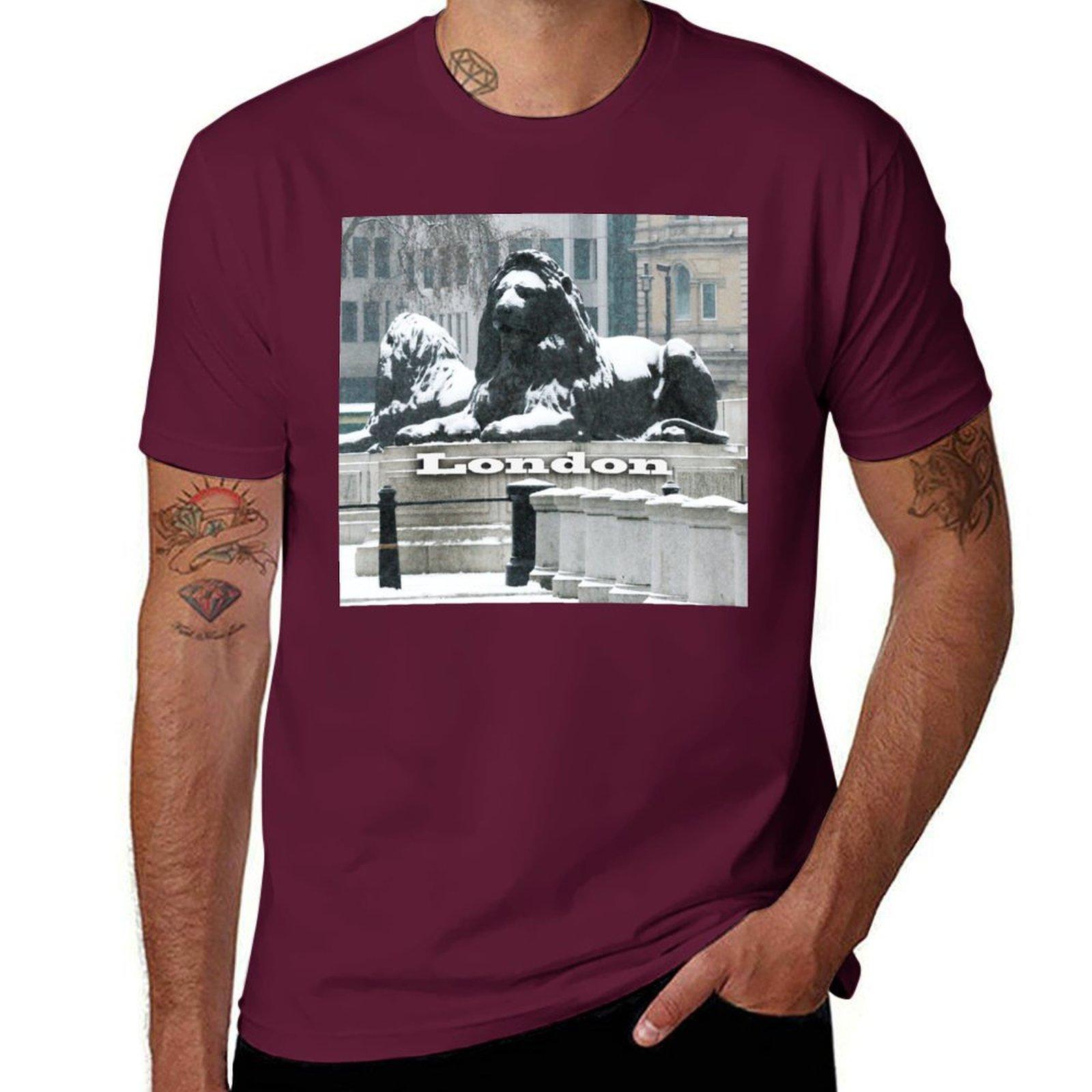 Trafalgar Square in London England Tshirt oversizeds Blouse Tshirt men S