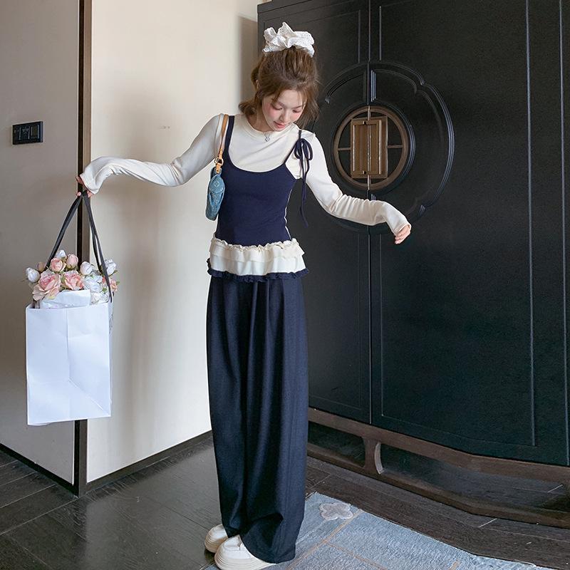 

Spring 2025 Retro Two-Piece Set: Lace Top & Wide-Leg Pants S (85-100 jin)