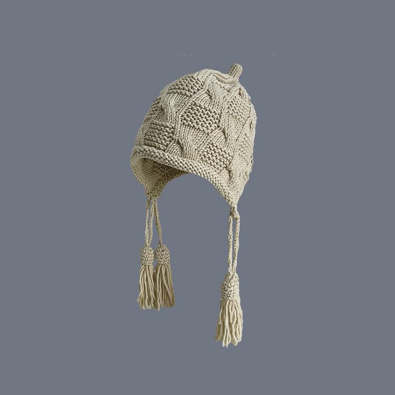 Autumn And Winter Women'S Ear Protection Knitted Hat Sweet And Cute Versatile Knitted Hat Handmade Warm Lei Feng Hat