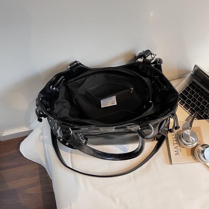 Trending Drawstring Backpack Multi-pocket Leather Bag Stylish Shoulder Bag for Women