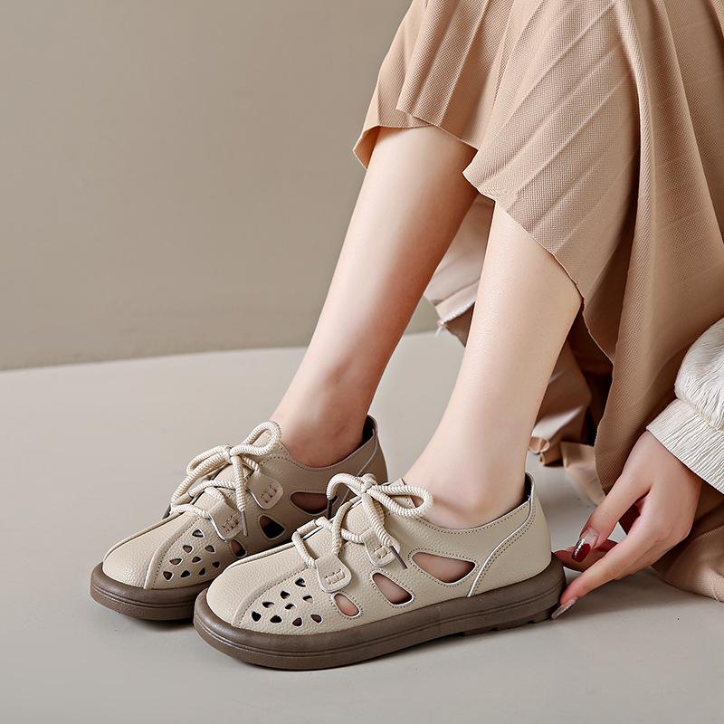 

New women s hole shoes round head flat bottom hollow lace-up casual shoes soft sole comfortable and lightweight women s shoes large size 42 абрикосовий