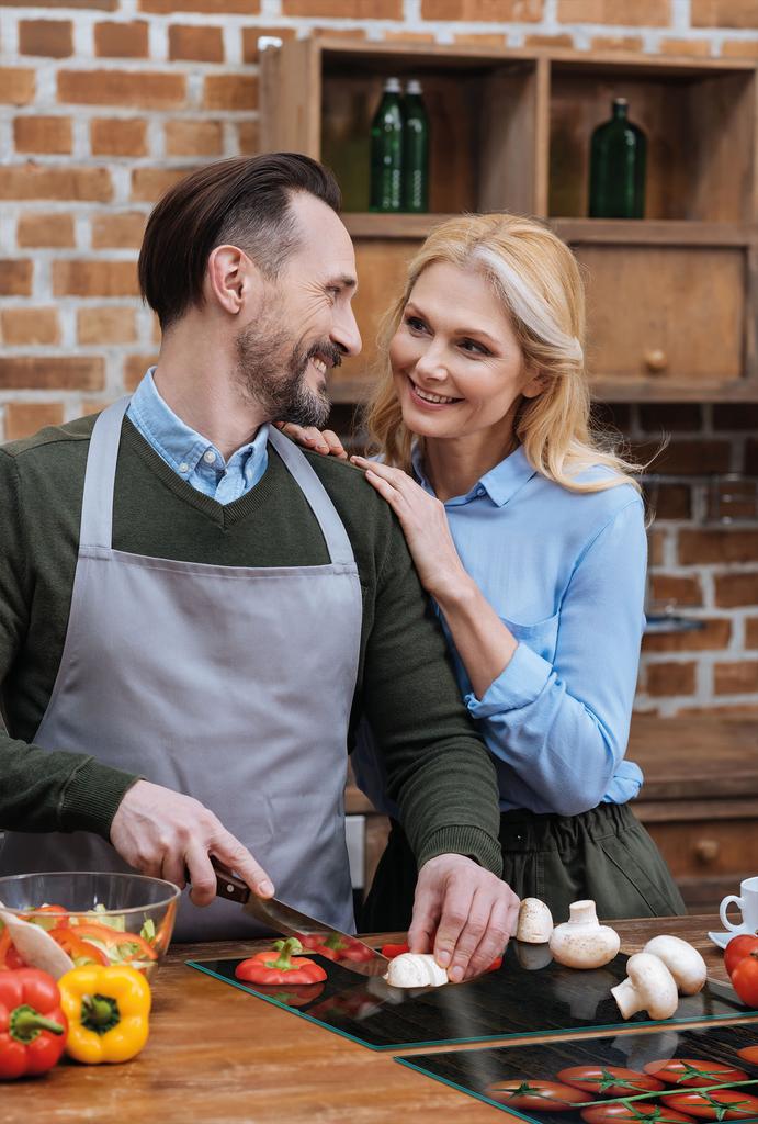 SZKLANA PŁYTA OCHRONNA NA KUCHENKĘ 75x52 POMIDOR