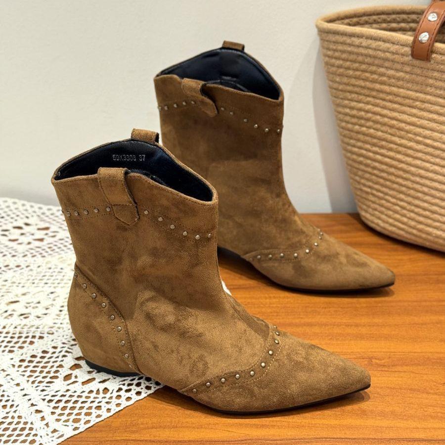 Korean version pointed western rivet cowboy short boots women's 2025 new autumn heightening retro suede sleeve thin boots