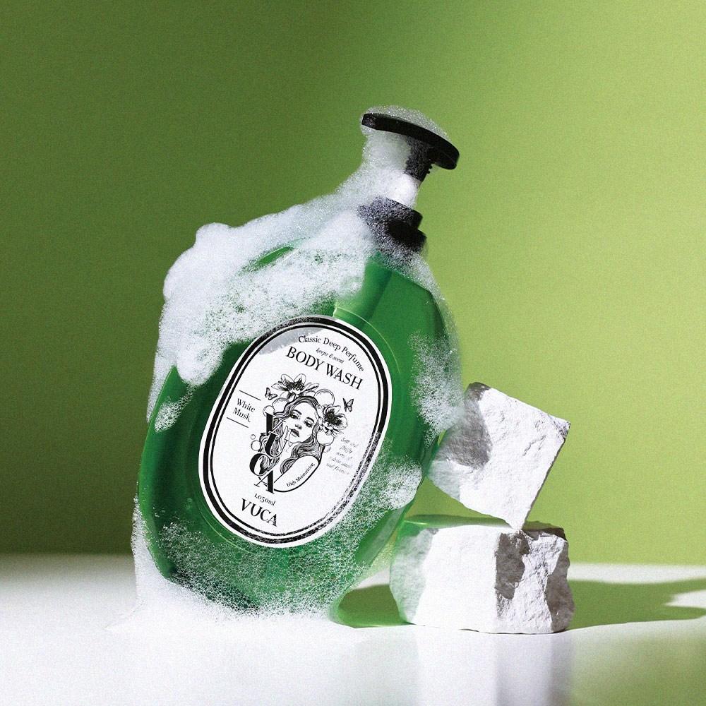 Buca Classic Deep Perfume Body Wash White Musk Fragrance, 1.05L, 2 units