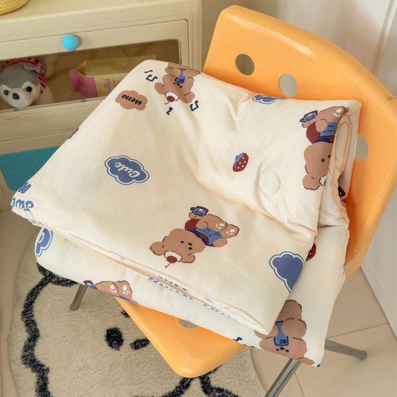Soft Cotton Air-Conditioning Quilt: Smooth, Machine Washable Summer Blanket for Kids with Soybean Fiber