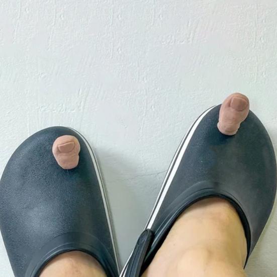 1/2/4 Pcs Shoe Charms Croc Clogs Accessory Realistic Big Toe Shape Beach Slippers Decoration Shoe Pins Shoe Buckle DIY Functional Dirt-resistant Keep