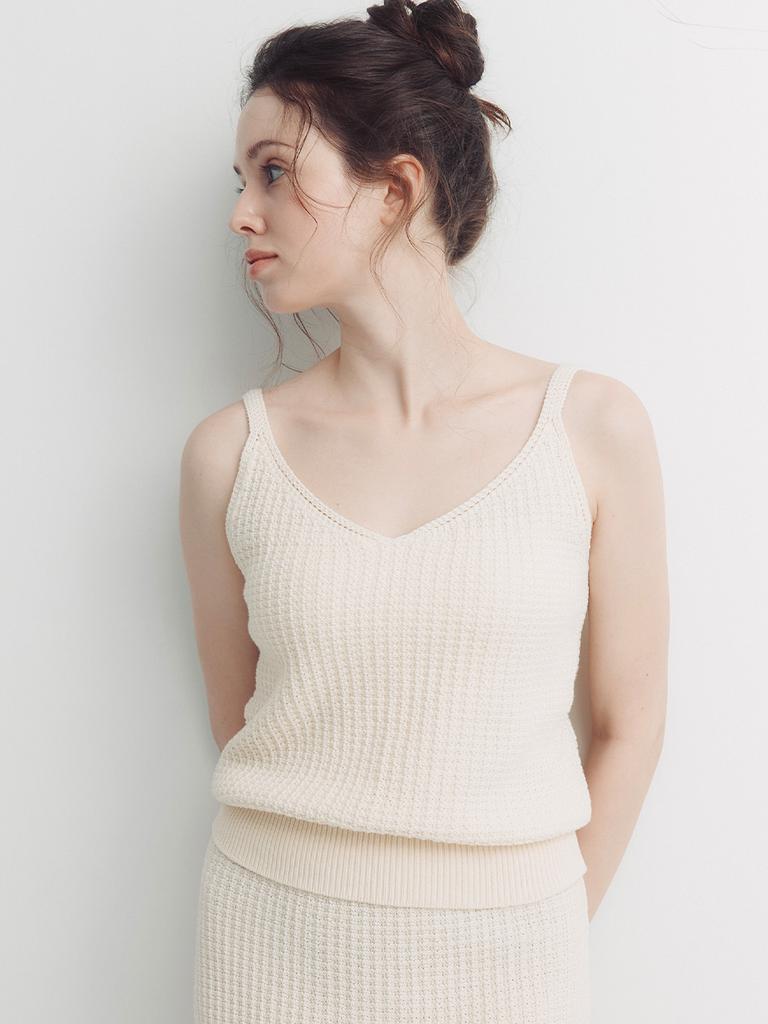 SEPTEMBER TWENTIETH Sleeveless Knit Set (Beige)
