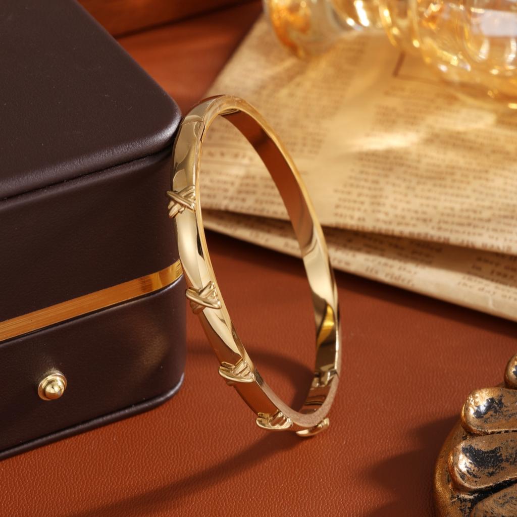 Htpwe Stainless Steel Letters X-ray Bracelet Women's Plated 18k Gold Couple Holiday Gift Bracelet Party Daily Zircon