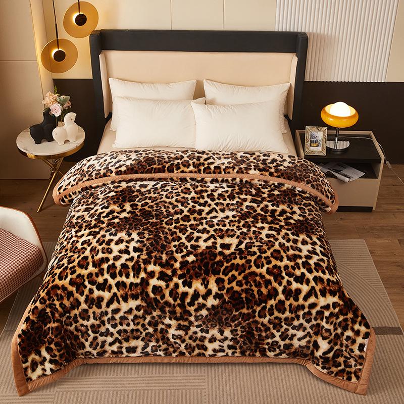 Double-Layer Thickened Raschel Blanket - Super Soft Anti-Static Fleece for Autumn/Winter, Perfect Wedding Gift.