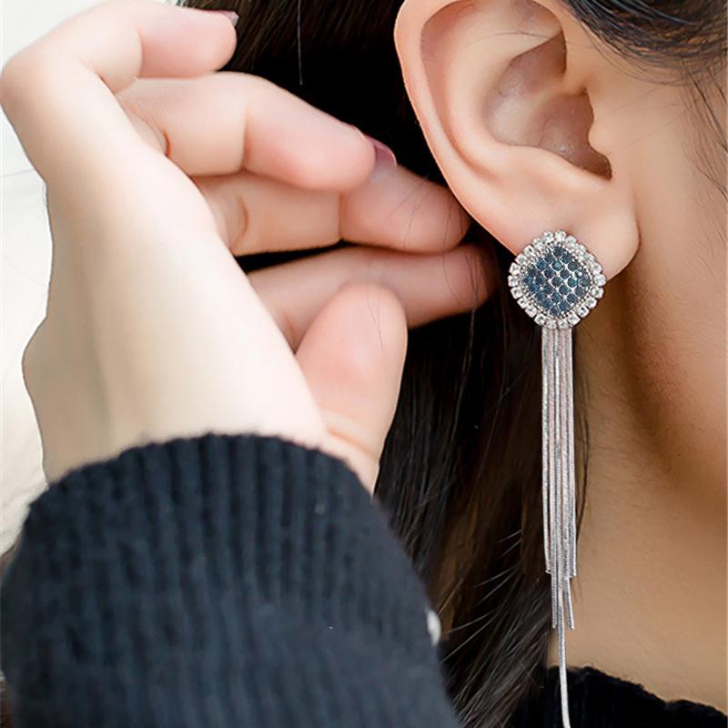 2023 Elegant Square Crystal Tassel Stud Earrings for Women - Retro Hong Kong Style