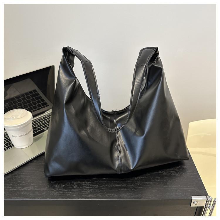 Fashionable Retro Pu Shoulder Bag Stylish Winter Commuter Tote Large Capacity