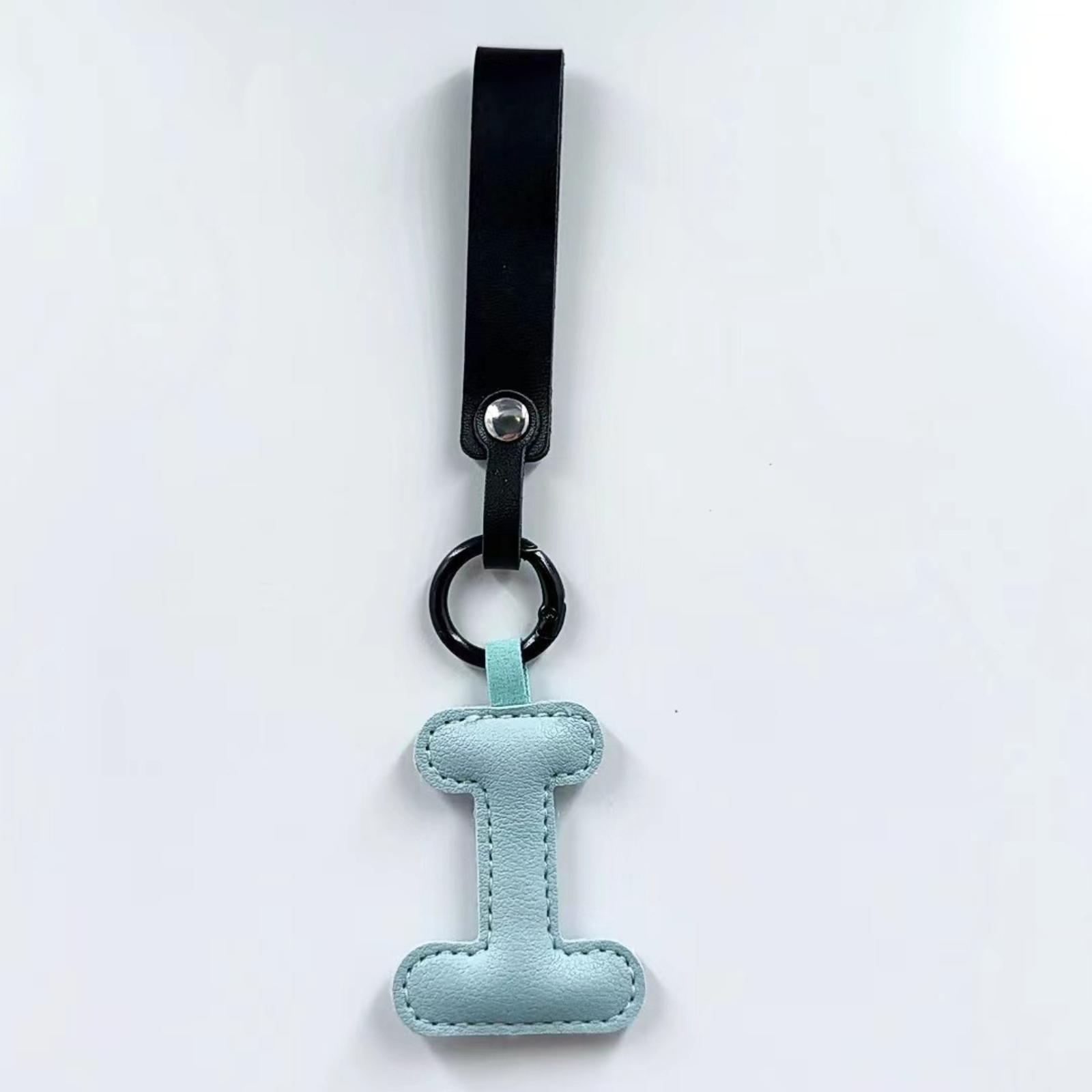 

Шкіряний брелок-літера, підвіска на сумку One Size