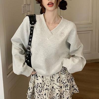 Retro Gray V-neck Velvet Sweatshirt Women Autumn Winter Layered Loose Short Design Tops Petites