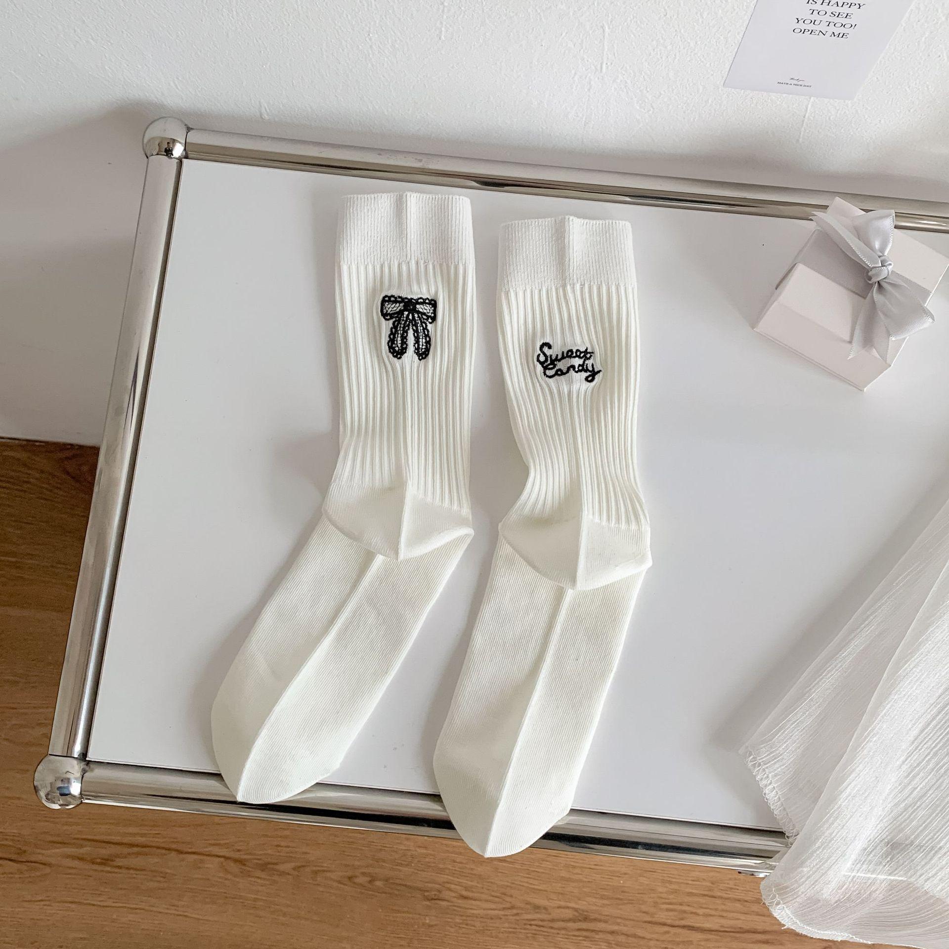 Женские весенне-осенние новые AB каблук вышивка бант в трубке махровые носки 1 pair