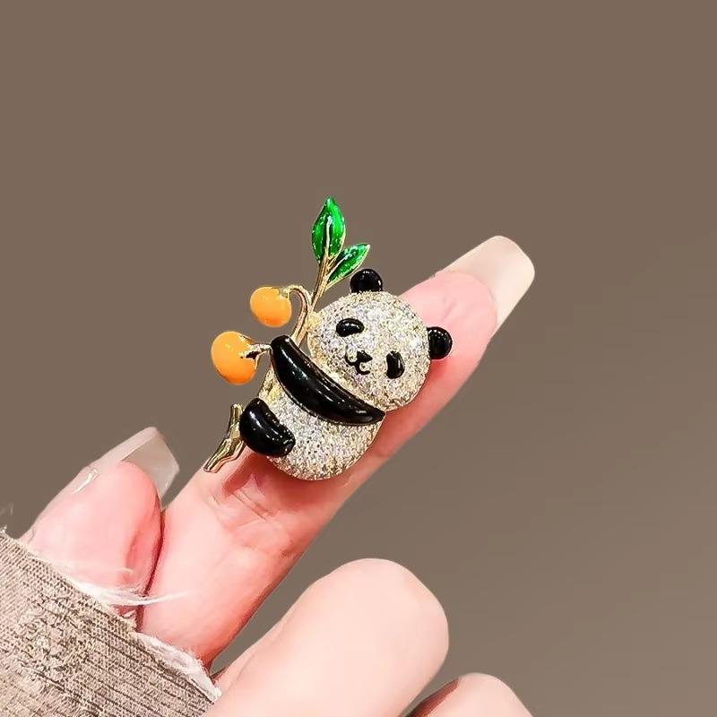 1Pc Cute Panda Brooch Chinese Trendy Versatile Personalized Jewelry Accessories Fashion Party Accessories Gifts Good Luck