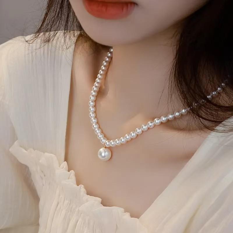 Australian white round pearl necklace women's 2025 new popular niche light luxury temperament collarbone chain feeling millet bead neck chain