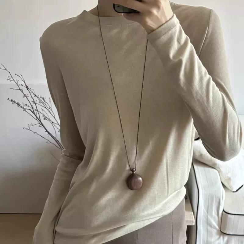 Wooden Hip Flask Necklace: Retro Choker & Long Sweater Chain for Women