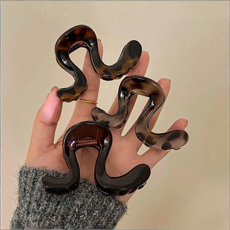 Creative 1PC half-braided hair clips shark clips Lady's hair fixation clips popular hair clips braided