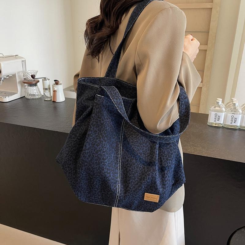 Denim Shoulder Bag Women's Large Capacity Shopping Bag Leopard Print Tote Bag Student Commuter Bag