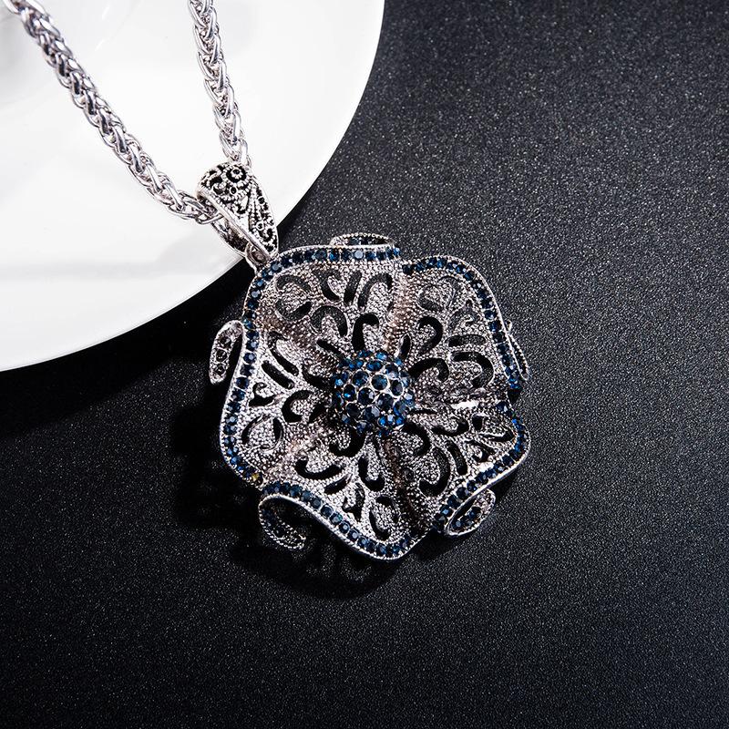 European and American flower sweater chain women, original retro trend hollow long necklace personalized jewelry
