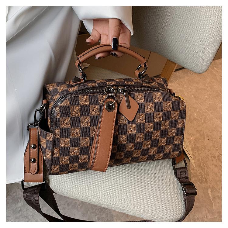 Nové módní dámské tašky Populární tašky Retro Presbyopia Malé tašky s klopou Univerzální tašky přes rameno