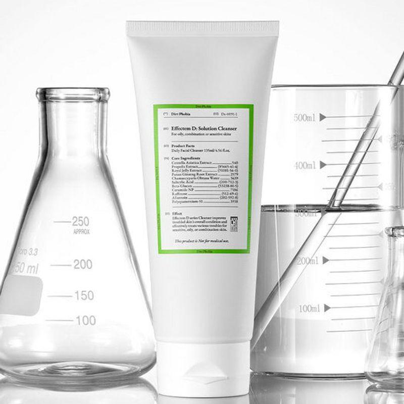 Dirt Phobia Effectum D: Solution Cleanser 135ml Effectum D Solution Cleanser 135ml