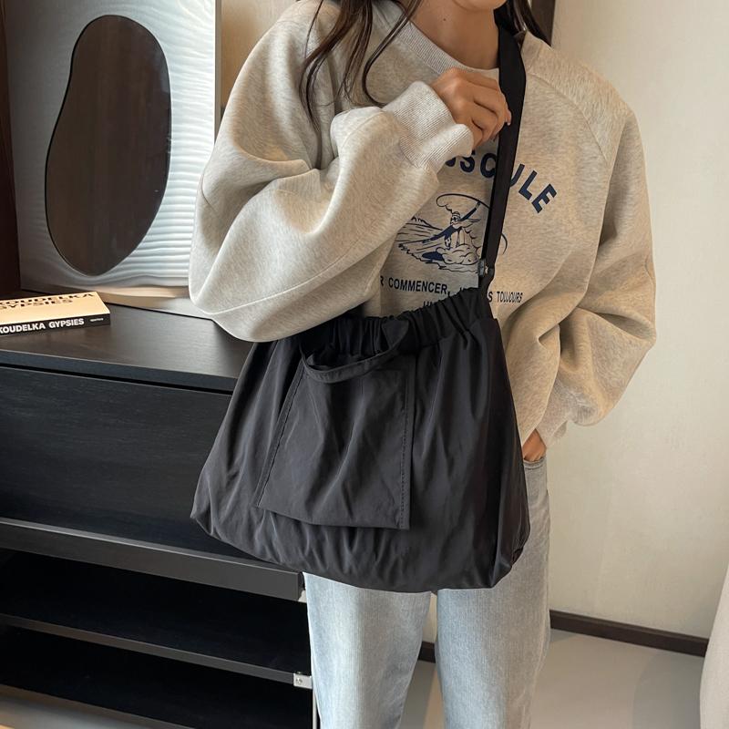 Solid Color Women Shoulder Bag Hobo Bag Pleated Tote Bag