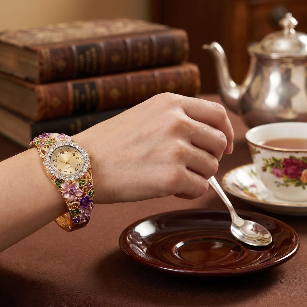 Rhinestone Bracelet Vintage Watch Round Dial Bracelet Watch Quartz Watch Daily Accessory