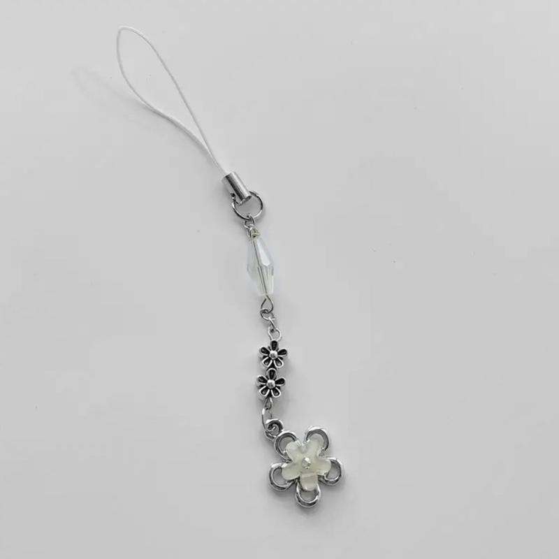 Handmade Beaded Phone Chain Four Leaf Clovers Cellphone Charm Colorful Keyring Pendant Cellphone Charm Accessory