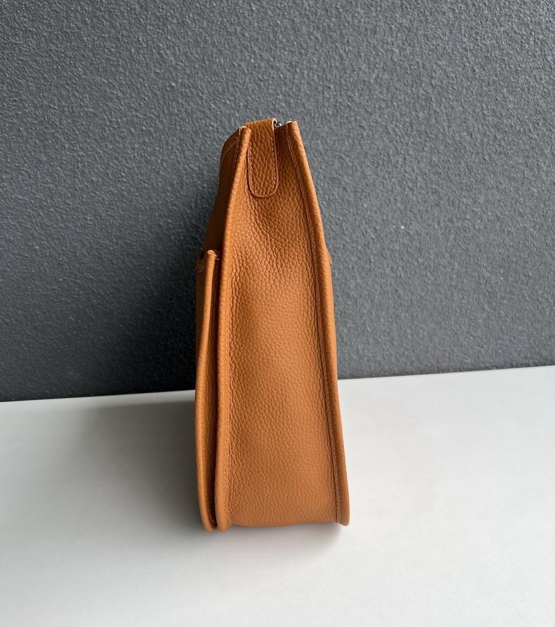 2025 New Genuine Leather Top Layer Cowhide Lychee Pattern Unisex Hollowed-out Crossbody Bag Genuine Leather Women's Bag