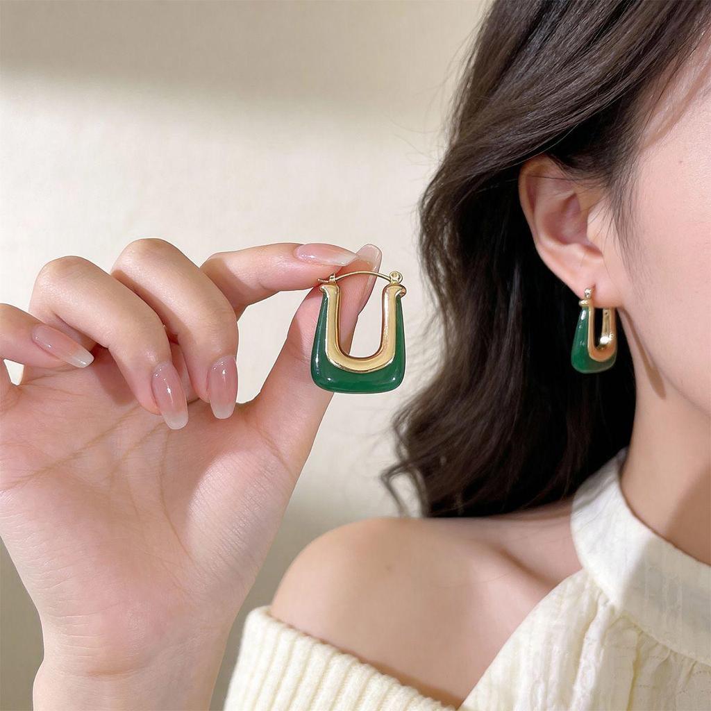 European Retro U-Shaped Stud Earrings - Elegant French Maillard Style