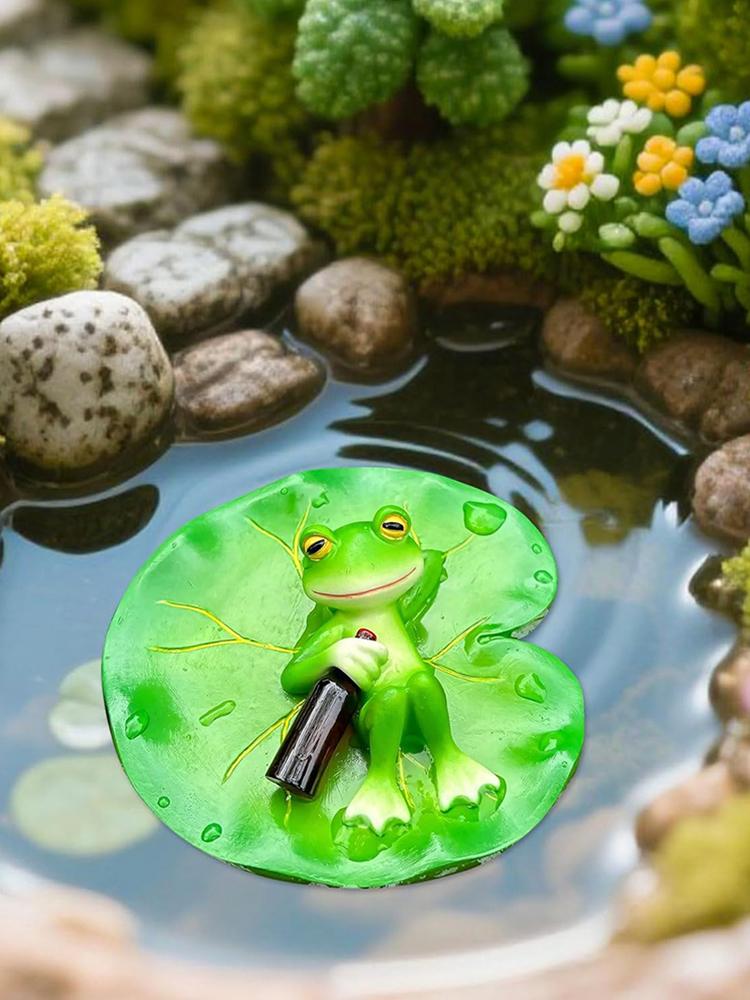 Floating Resin Frog Figurine Lovely Frog Statues Animal Garden Statue for Pond & Yard Decor
