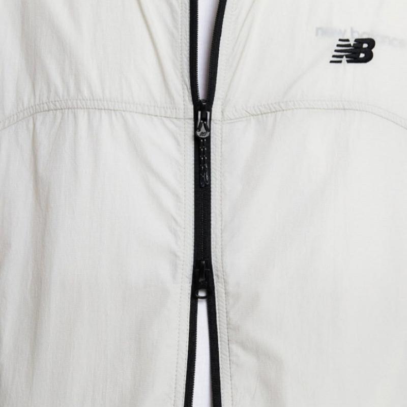 New Balance Windshield Nqj Nbnae21013 36 Uni Essential Small Logo Lightweight Windshield