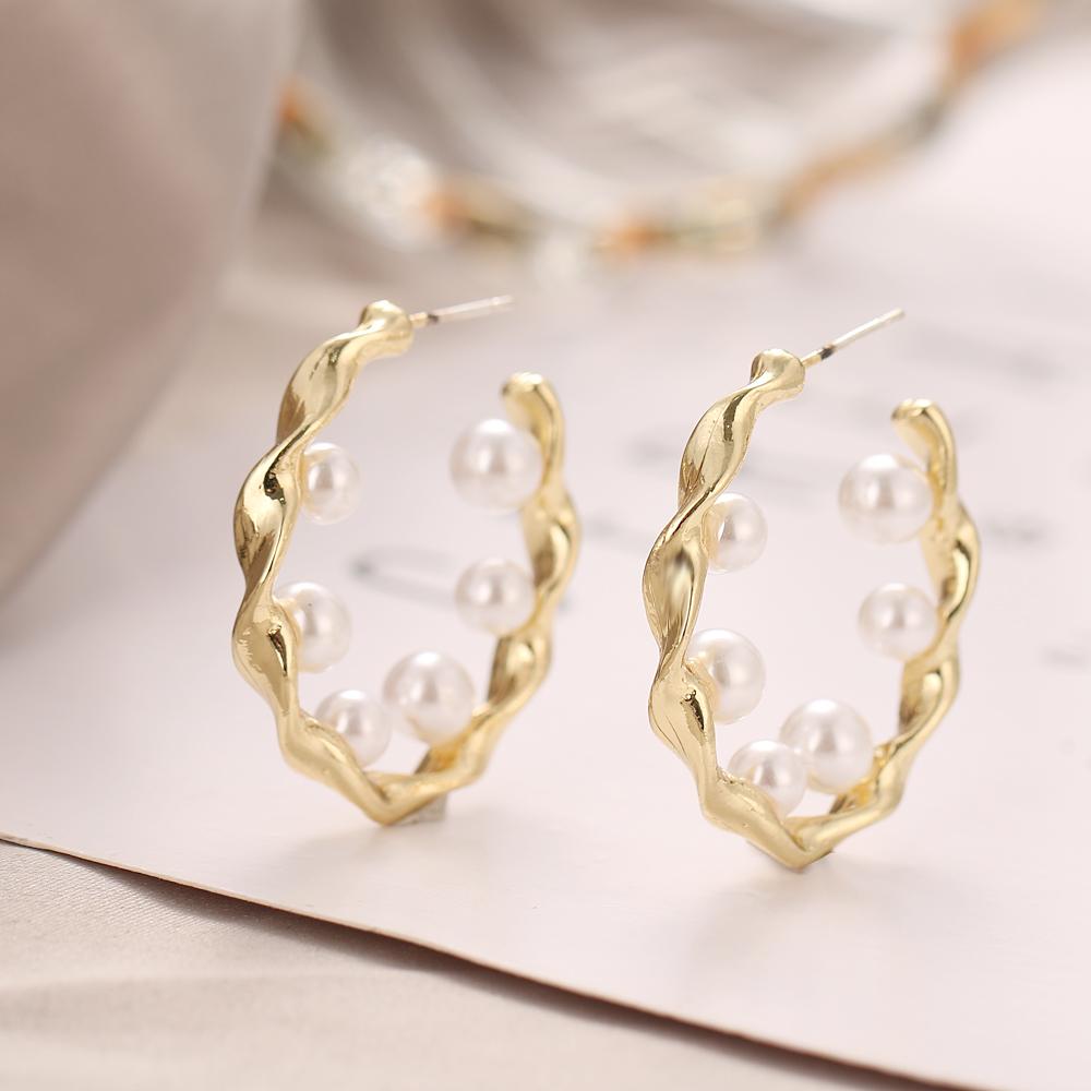 Simple Creative Exaggerated Pineapple Love Heart-shaped Geometric Chain Earrings Women Personality Geometric Girl Earrings