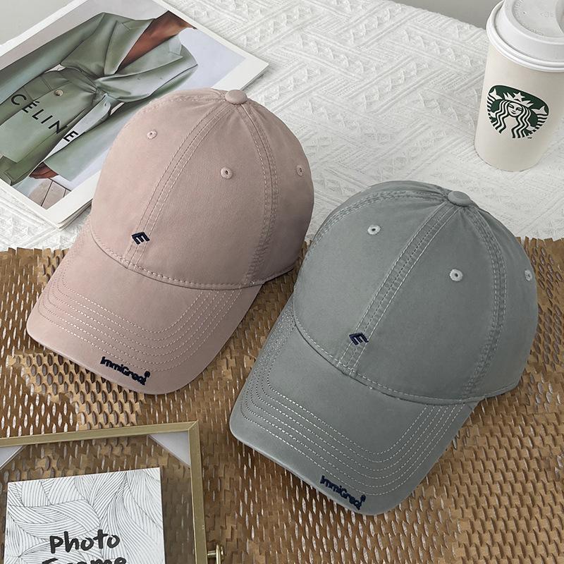 Simple small label embroidered baseball cap men's and women's soft top breathable casual sunshade cap new versatile