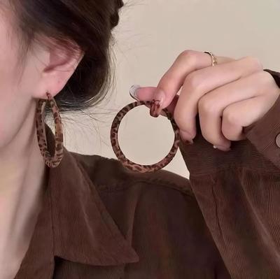 Sweet And Cool Maillard Leopard Print Earrings, Large Atmosphere Earrings.