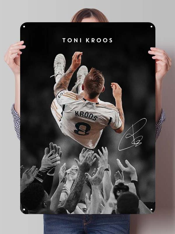 Toni Kroos Posters Football Player Sign Gamer Room Decoration Custom Metal Tin Signs for Room Wall Art Decoration Bathroom Decor