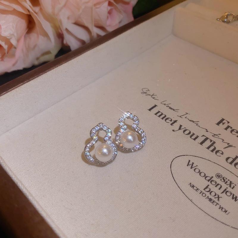 Silver needle zircon pearl gourd earrings New Chinese fashion temperament earrings Niche high-end versatile earrings