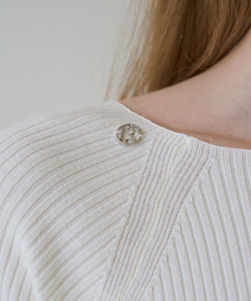 Illoje Two-Way Off-Shoulder Knit (Ivory)