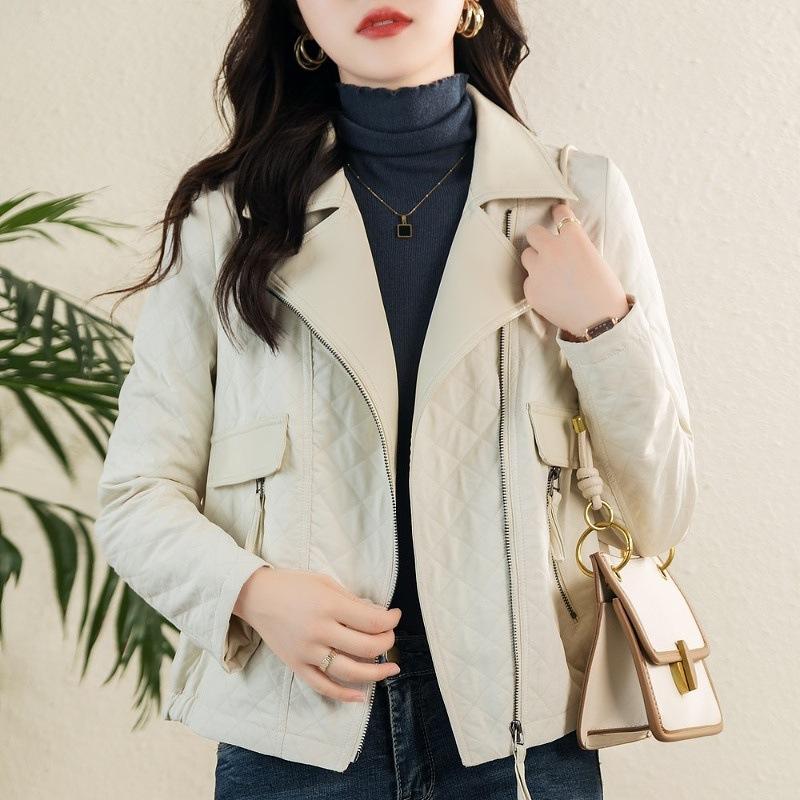 Sametový a zesílený kabát pro ženy na krátký podzim a zimu Nová malá postava Lingge Cotton Coat Bavlněný kabát, malý bavlněný kabát snižující věk