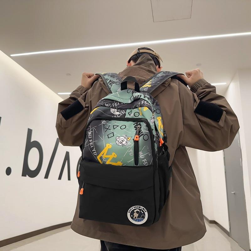Gradient Color Graffiti Backpack for College Students In Junior High School and Senior High School
