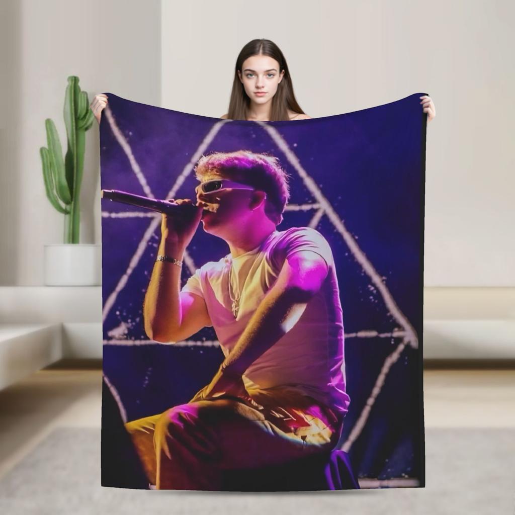 Rapper Quevedo Flannel Blanket Autumn Warm Throw Blanket for Girls Boys Bedroom Print Bedspread Sofa Bed Cover
