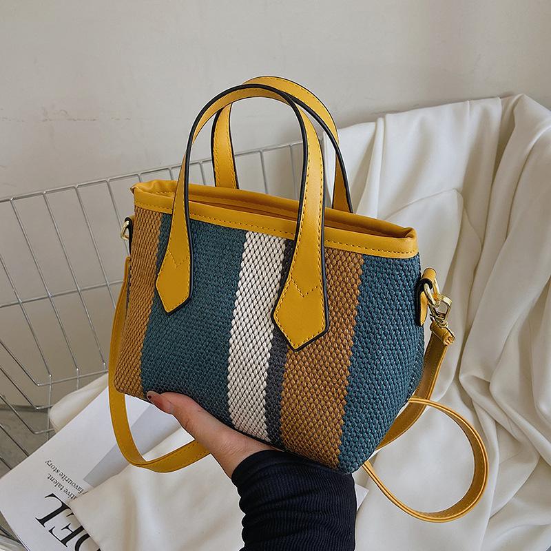Fashion Handbag Simple Vertical Stripe Large Capacity Bag Casual Trendy Light Shoulder Messenger Bag