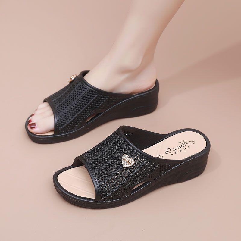 Women's Slippers for Outdoor Use, Thick-soled High Heels, Non-slip, Soft-soled, Home Bathroom, Wedge-heeled Women's Sandals