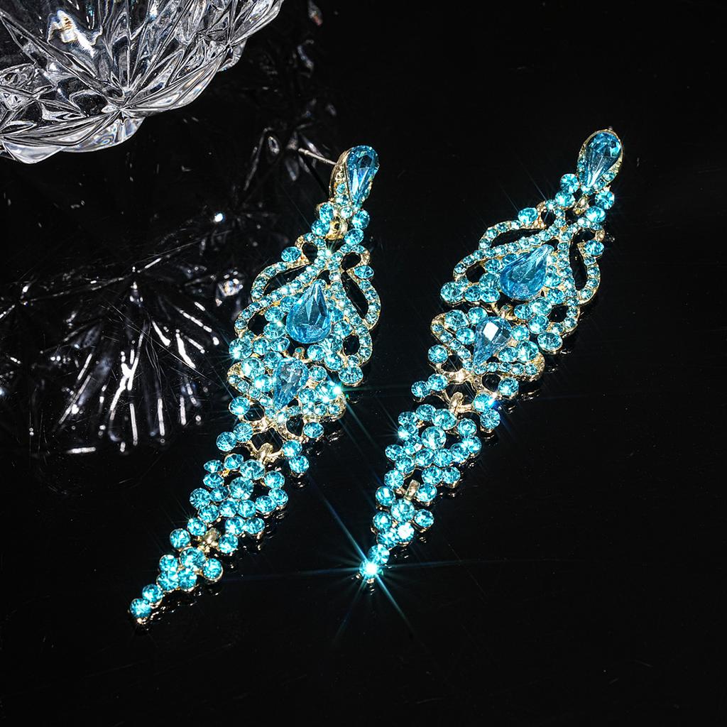 Silver Needle French Court Style Blue Flower Zircon Earrings Light Luxury High-end Stud Earrings Exquisite Niche Earrings