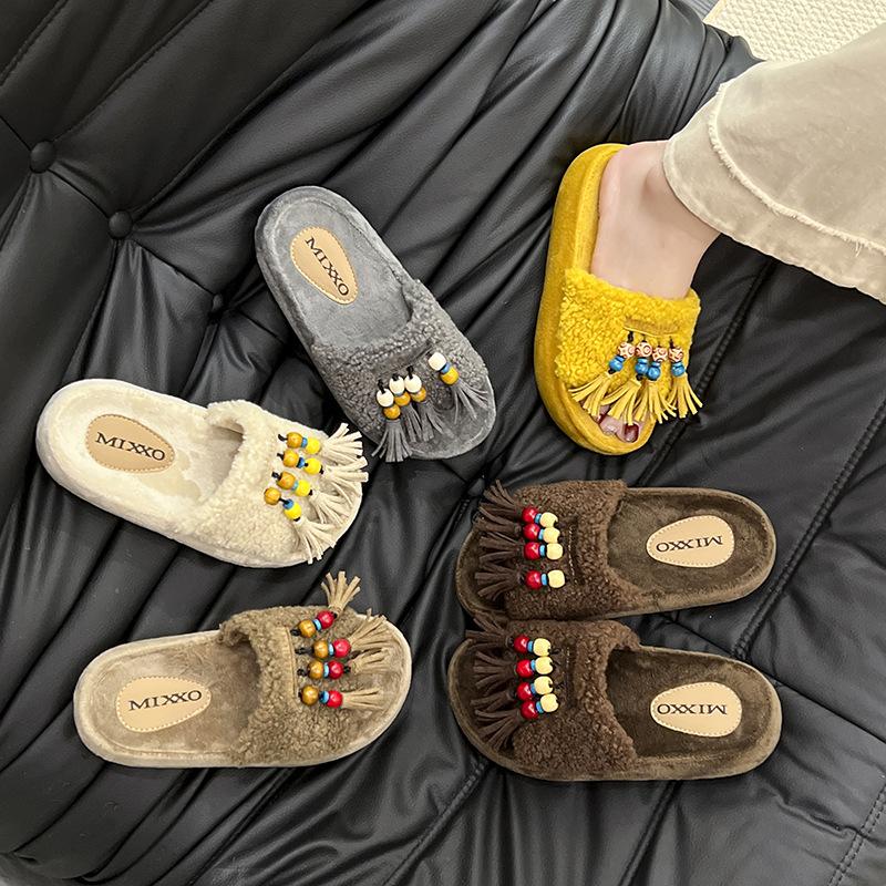 Flat-bottomed Slippers Women's Outer Wear 2025 Spring New Retro Popular Fringed Colorful Beaded Half Slippers