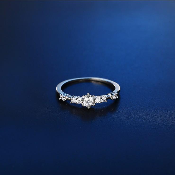 European-American Style Simple Rhinestone 7-Diamond Ring Size 10