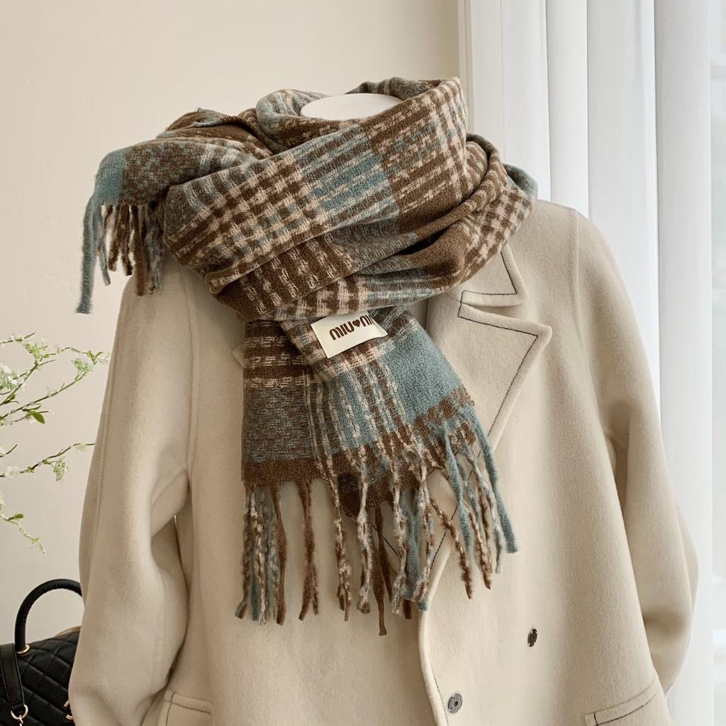 Vintage Plaid Scarf for Girls Winter Thick Warm Long Shawl Dual-use Student Scarf