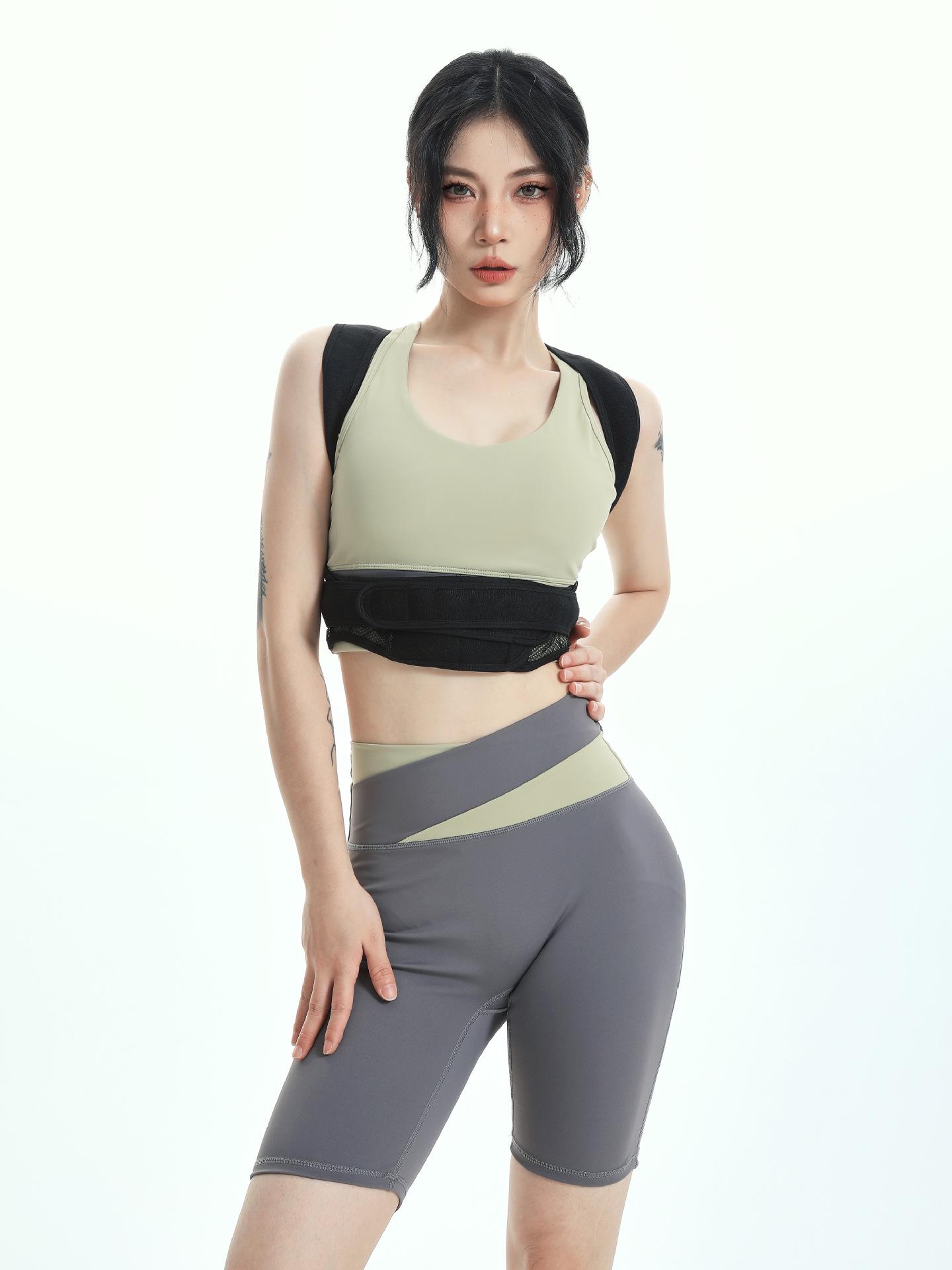 

Adjustable Spine Correction Belt for Men & Women - Anti-Hunchback Support